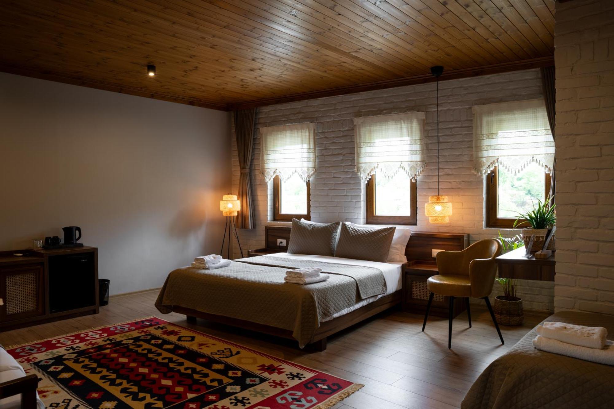 The Stone Sky Hotel Gjirokastra Kültér fotó