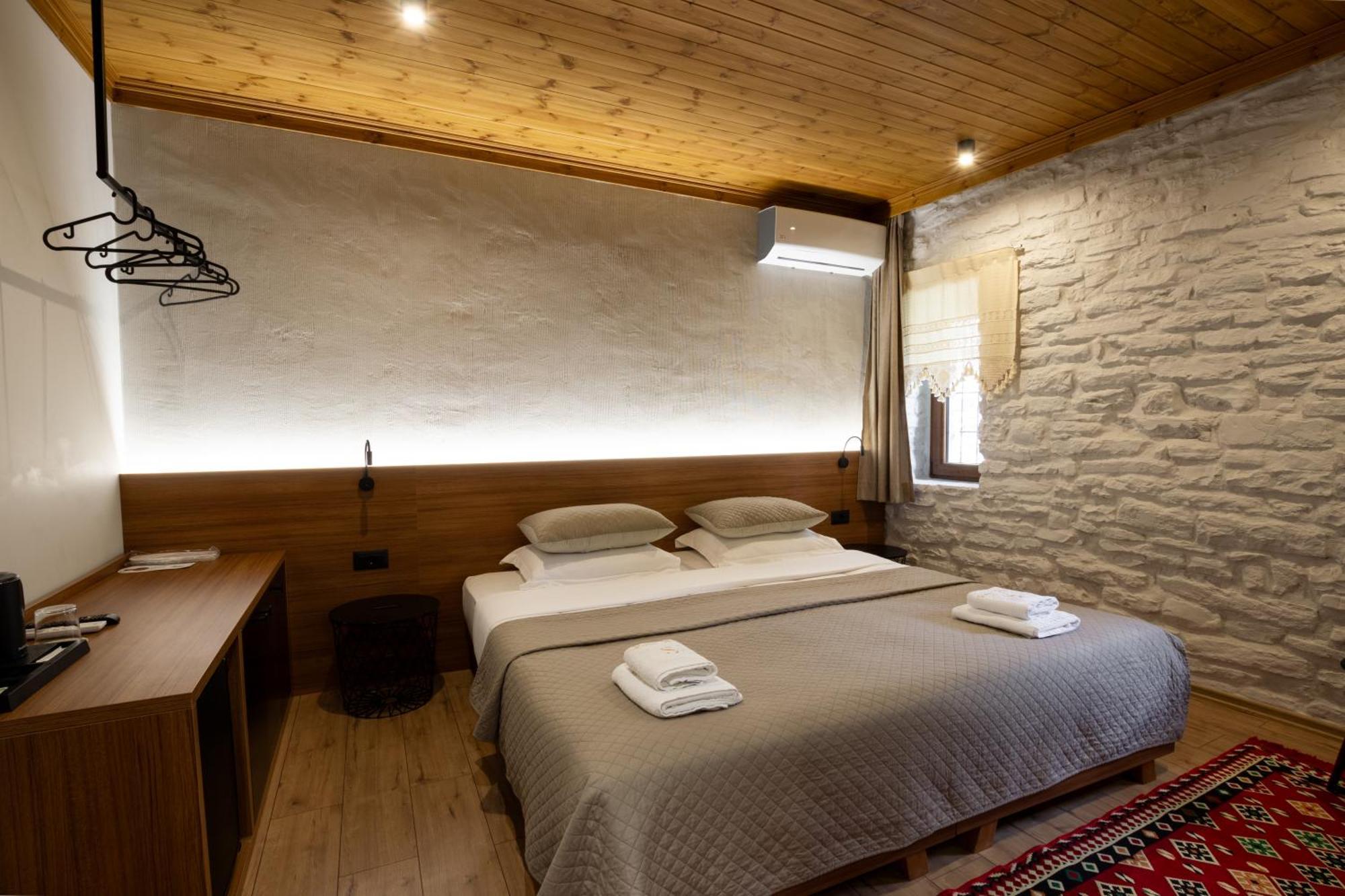 The Stone Sky Hotel Gjirokastra Kültér fotó