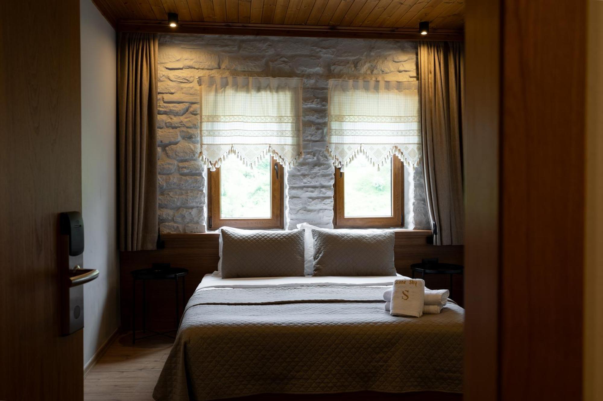 The Stone Sky Hotel Gjirokastra Kültér fotó
