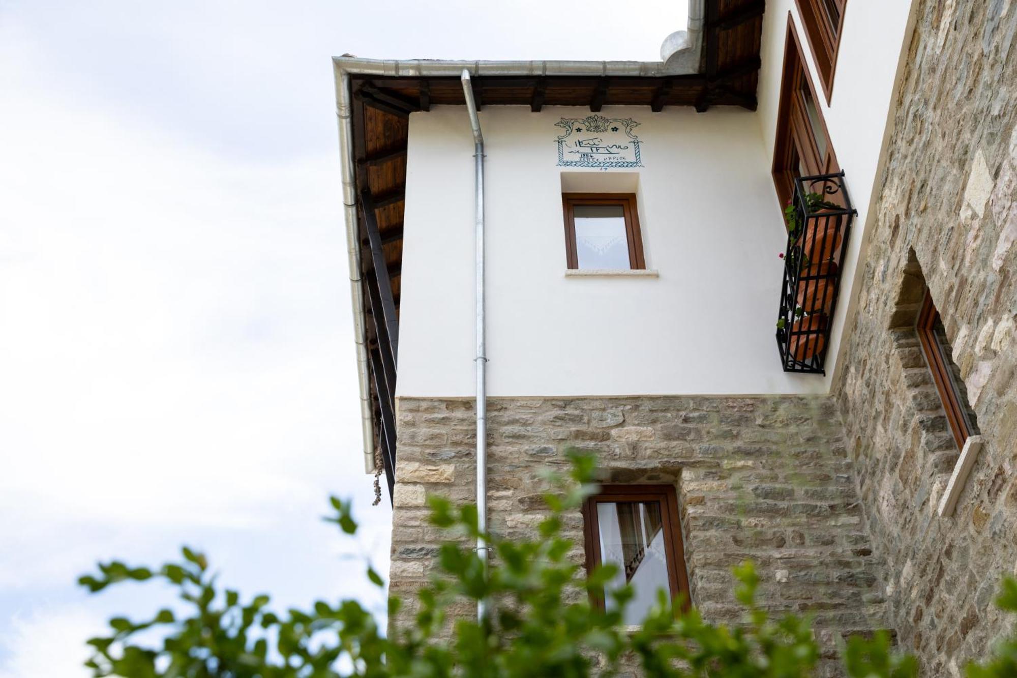 The Stone Sky Hotel Gjirokastra Kültér fotó
