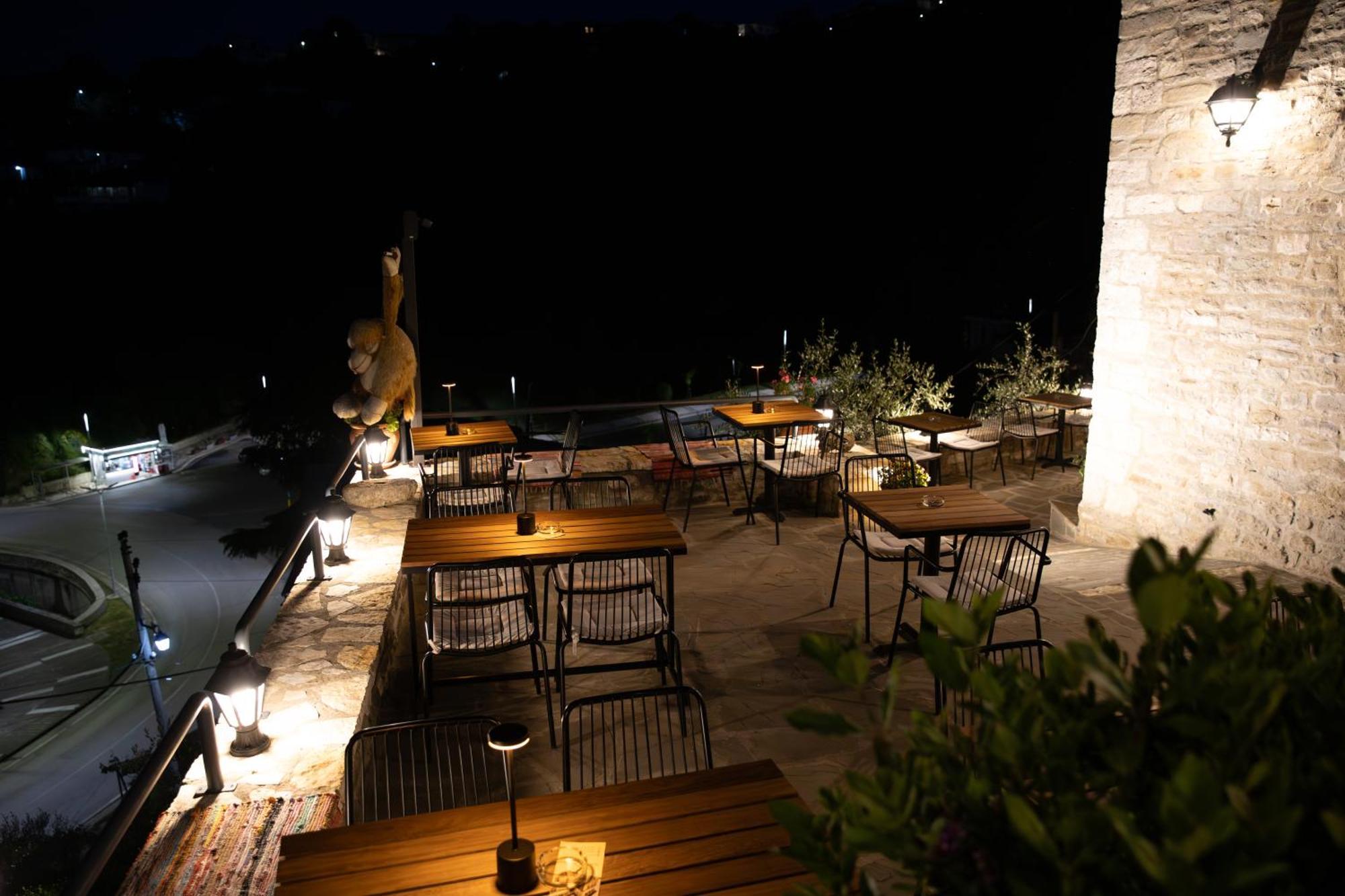 The Stone Sky Hotel Gjirokastra Kültér fotó