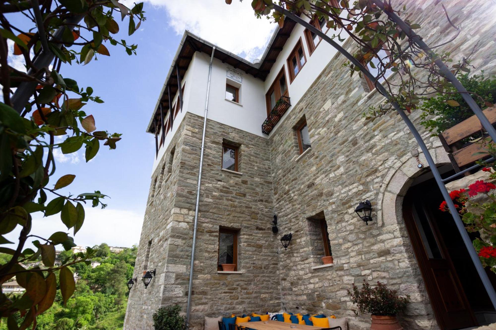 The Stone Sky Hotel Gjirokastra Kültér fotó